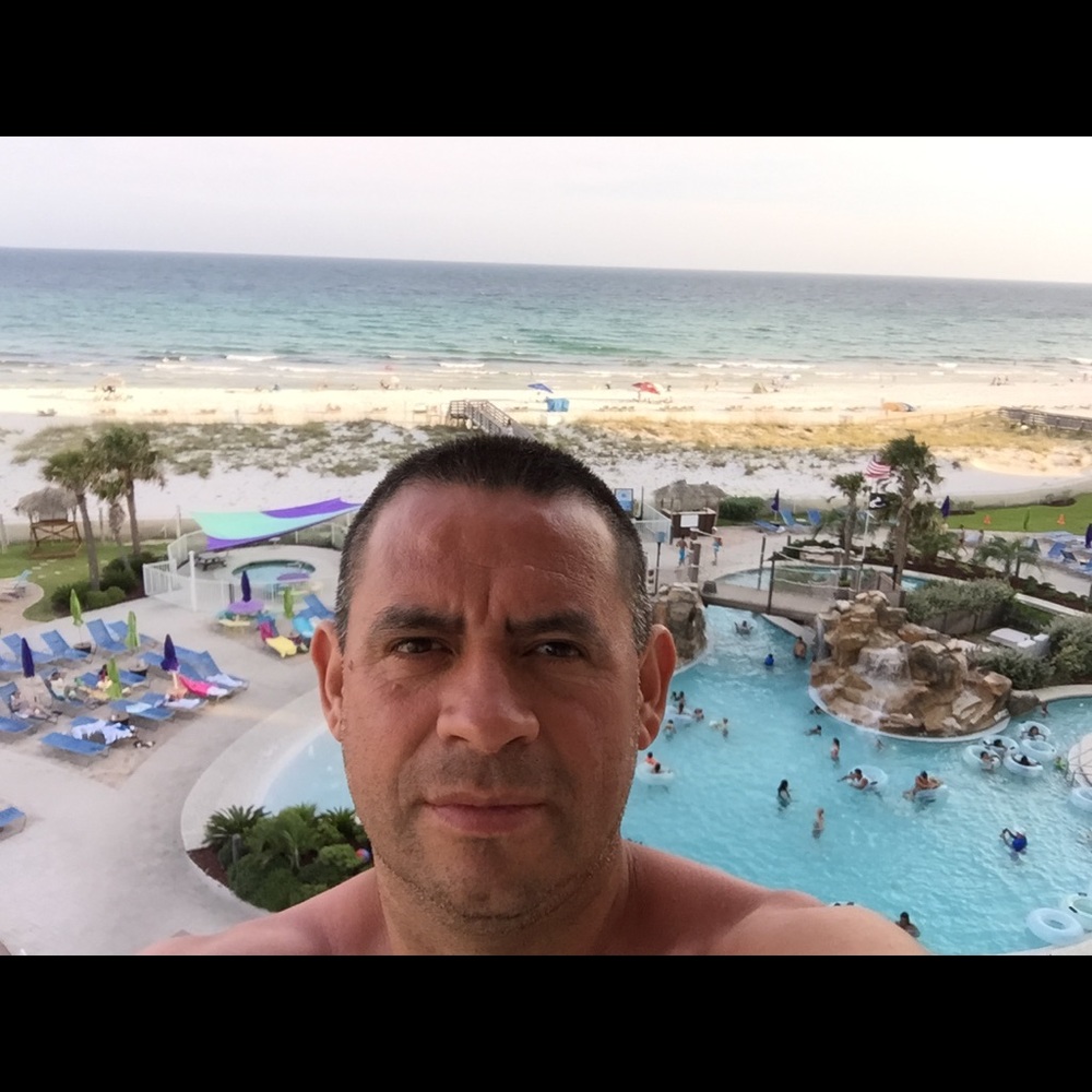 Meet your Posher, Refugio